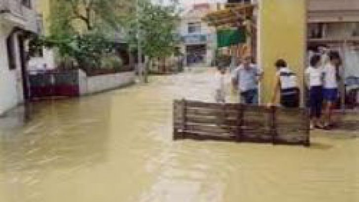 Antalya’yı sel yıktı !