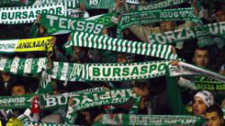 Bursaspor yaralarını sarmaya başladı