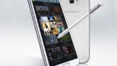 Galaxy Not 2, iPhone 5i sollamak istiyor