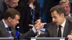 Medvedev ve Sarkozy fena kapıştı!