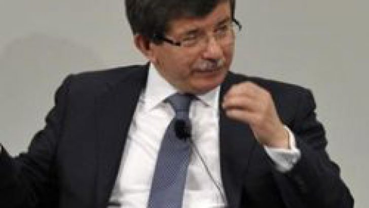 Modaretöre Davutoglu’nun ‘one minute’ uyarısı!