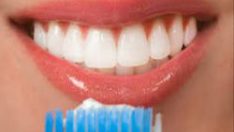 Sağlıklı Dişler İçin Fırçalama Yeterli Değil!