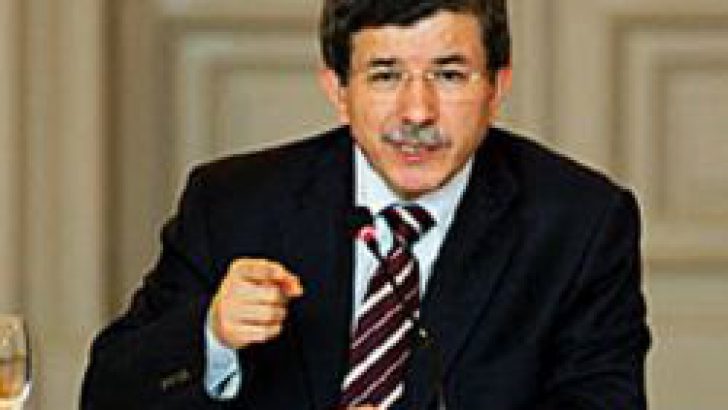 Türk Bakana Övgüler