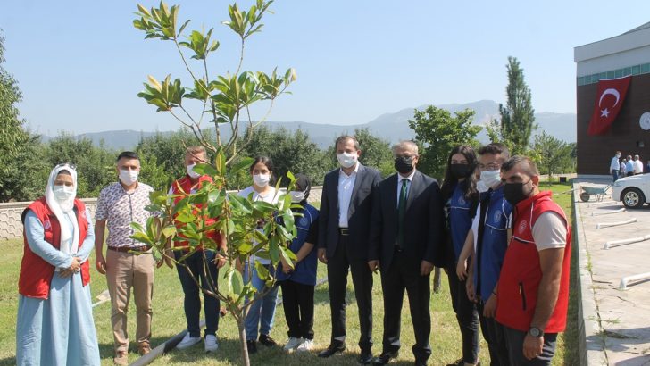 Başkan Mustafa Işık :” Milletçe Aydınlık Yarınlarımıza Omuz Omuz Yürümemize Kimse Engel Olamayacaktır”