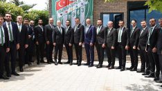 Bursaspor; “Yönetim Kurulumuz Sahaya İniyor”
